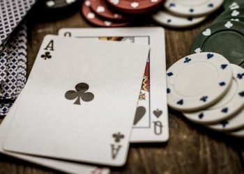 How to Play Online Casino Baccarat Games