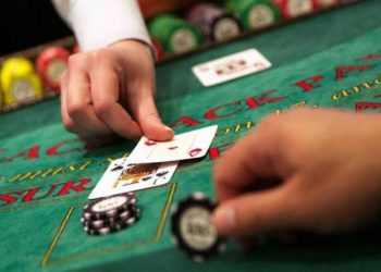 How to Determine Online Blackjack Betting Strategy to Win Real Money 